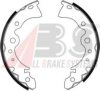 NISSA 4406064J25 Brake Shoe Set